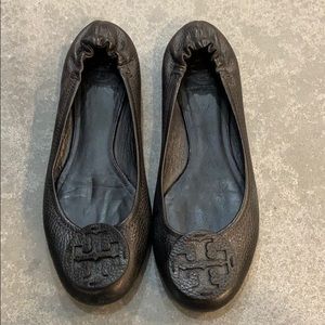 Tory Burch Minnie Flats Black size 9
